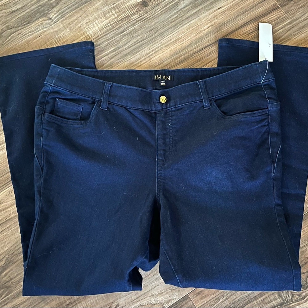 Imán stretch boot cut jeans 18W NWT